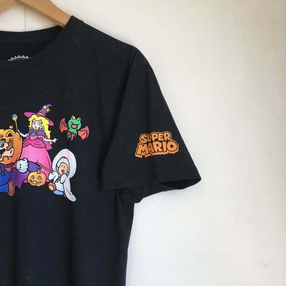 Official Nintendo Halloween Super Mario Graphic T-Shirt Small Black - Picture 4 of 12
